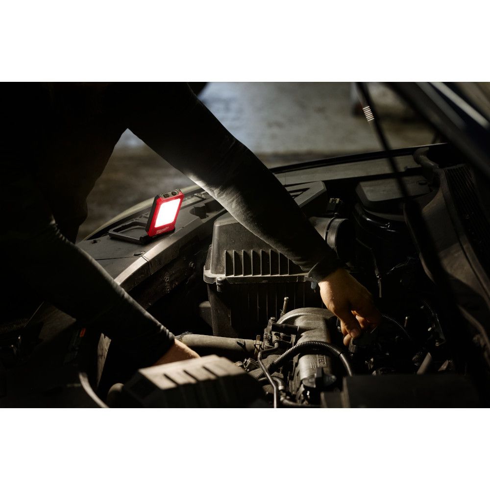Milwaukee 2013R Tool 500 Lumen USB-C Rechargeable Low-Profile Magnetic Task Light