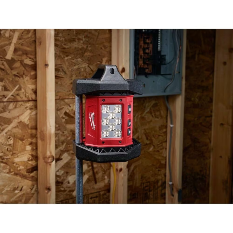 Milwaukee 2361-20 18V M18 ROVER Lithium-Ion Brushless Cordless 1500 Lumens LED Flood Light with (Tool-Only)