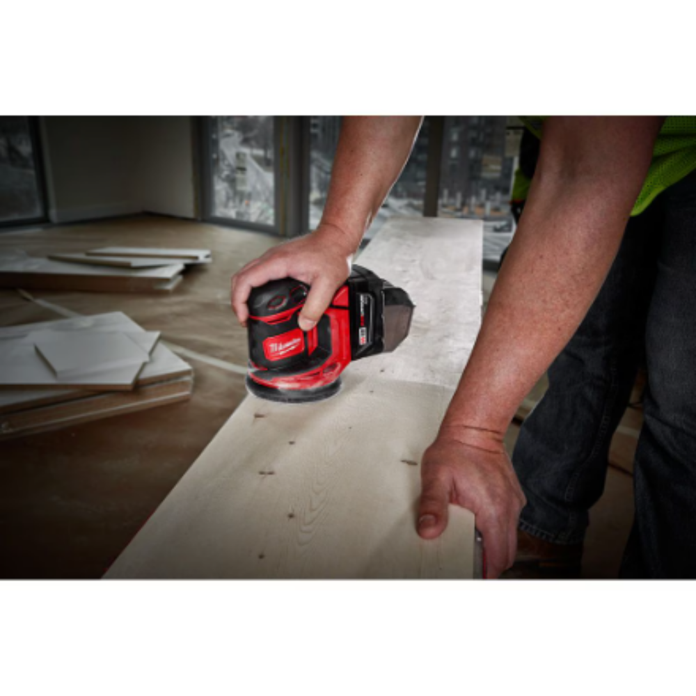 Milwaukee 2550-22 M12 12-Volt Lithium-Ion Cordless Rivet Tool Kit with (2) 1.5Ah Batteries and Charger