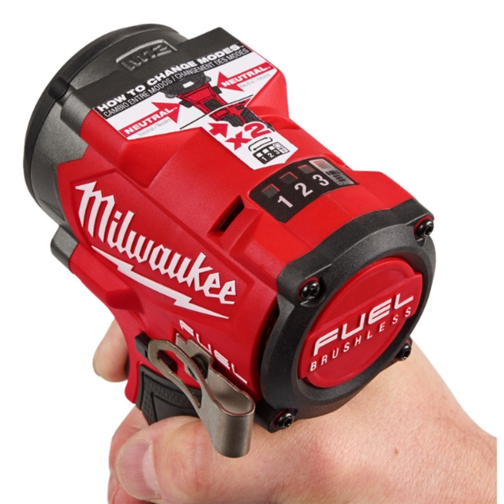 Milwaukee 2562-21 M12 FUEL Stubby 3/8" Impact Wrench Kit