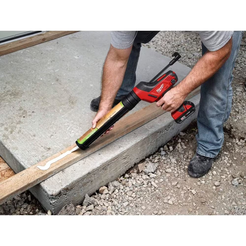 Milwaukee 2641-20 M18 18V Lithium-Ion Cordless 10 oz. Caulk and Adhesive Gun (Tool-Only)