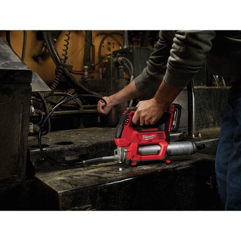Milwaukee 2646-20 M18 18V Li-Ion Cordless 2-Speed Grease Gun (Tool Only)