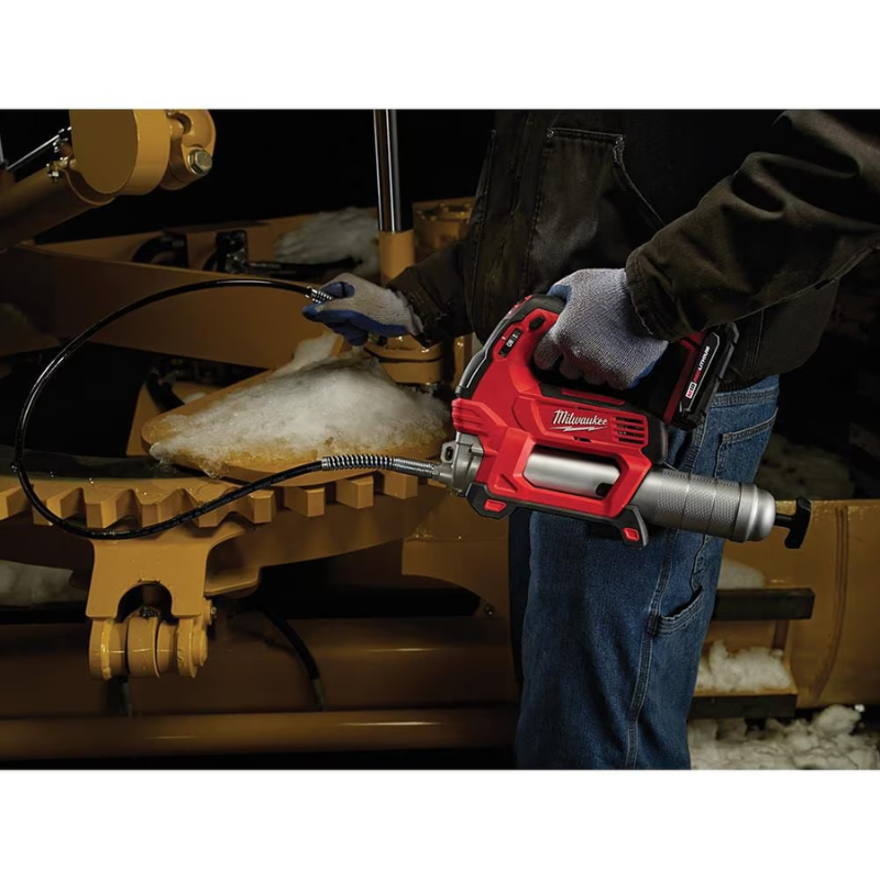 Milwaukee 2646-20 M18 18V Li-Ion Cordless 2-Speed Grease Gun (Tool Only)