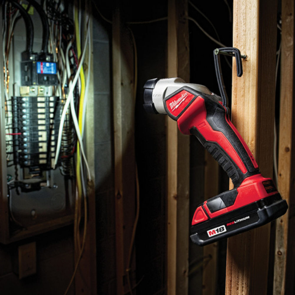 Milwaukee 2735-20 M18 18 Volt Lithium-Ion Cordless LED Work Light (Tool Only)