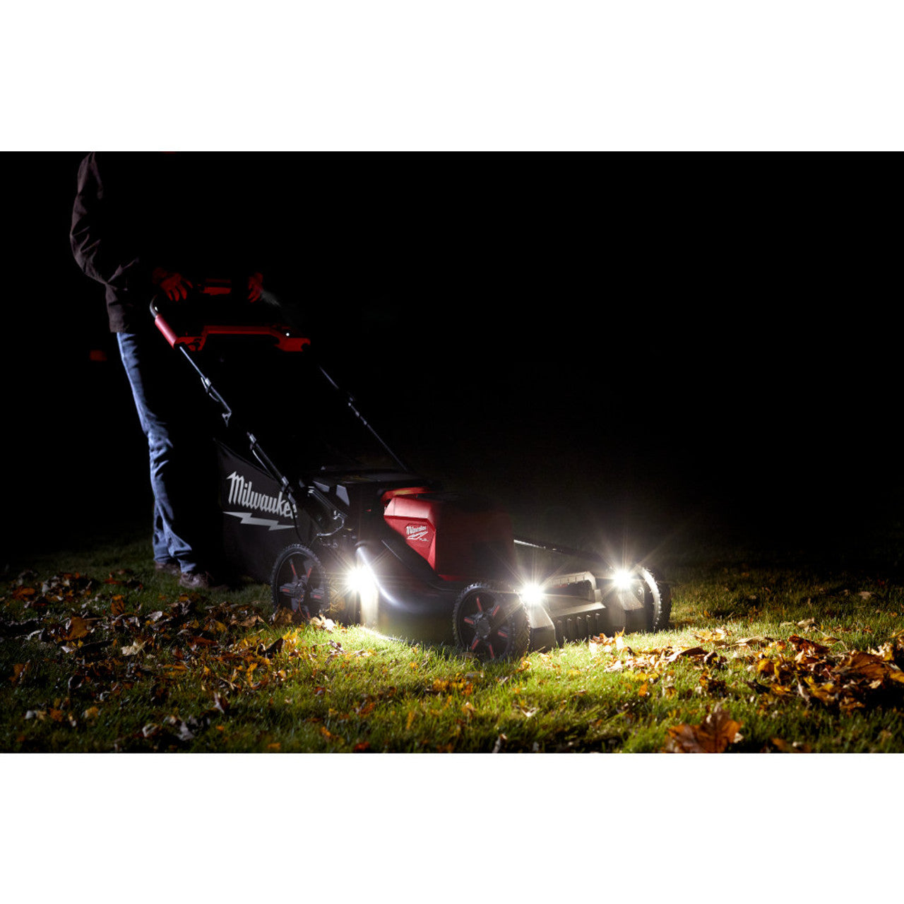 Milwaukee 2823-22HD M18 FUEL 18V Brushless Cordless 21-inch Walk Behind Self-Propelled Lawn Mower W/(2) 12.0 Ah Battery