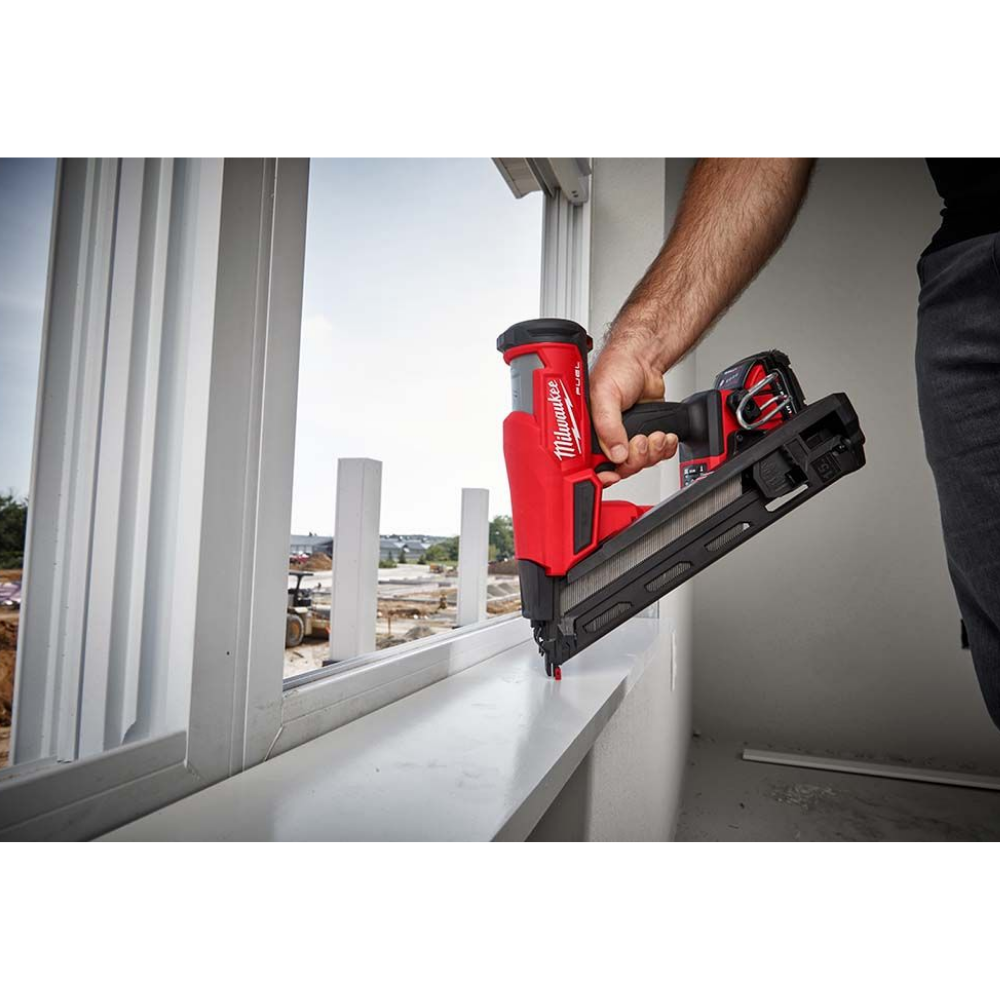 Milwaukee 2839-20 M18 FUEL 18-Volt Lithium-Ion Brushless Cordless Gen II 15-Gauge Angled Finish Nailer (Tool-Only)