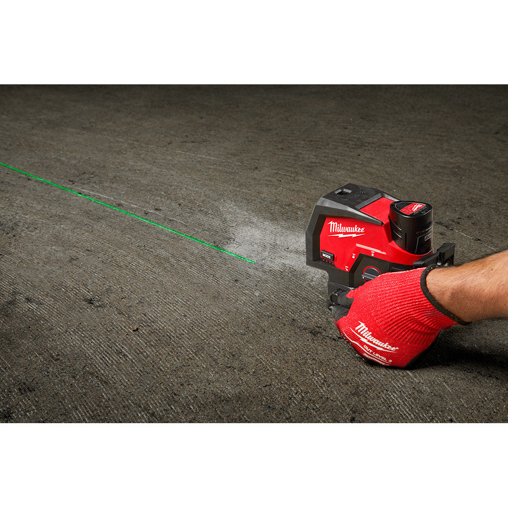 Milwaukee 3622-21 M12 Green Cross-Line and Plumb Points Laser Level Kit