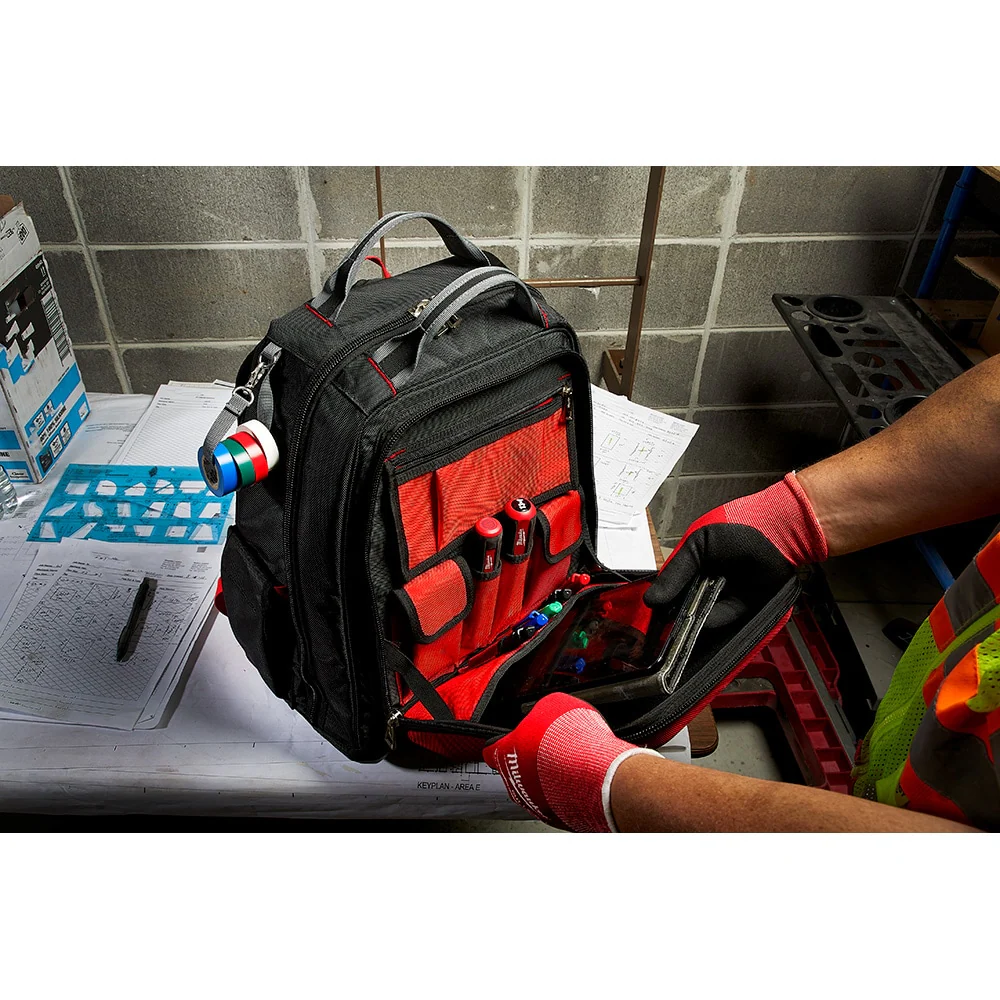 Milwaukee 48-22-8301 15-inch PACKOUT Backpack
