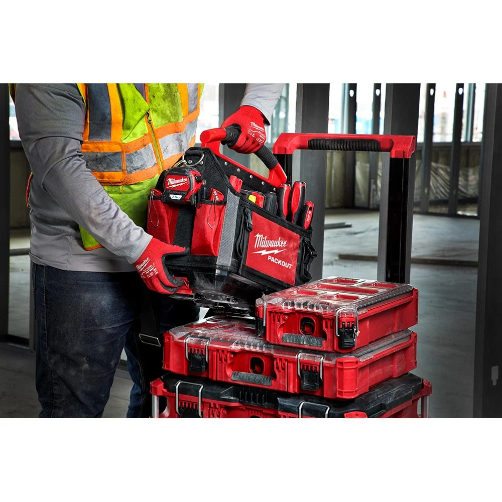 Milwaukee 48-22-8315 15-inch PACKOUT Tote