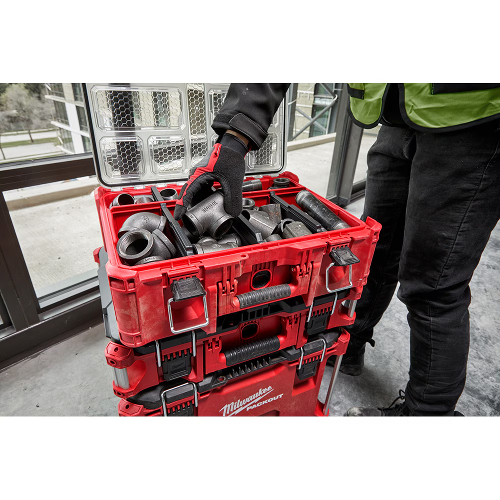 Milwaukee 48-22-8432 PACKOUT 7-inch Deep Organizer with 6 Compartments and Quick Adjust Dividers