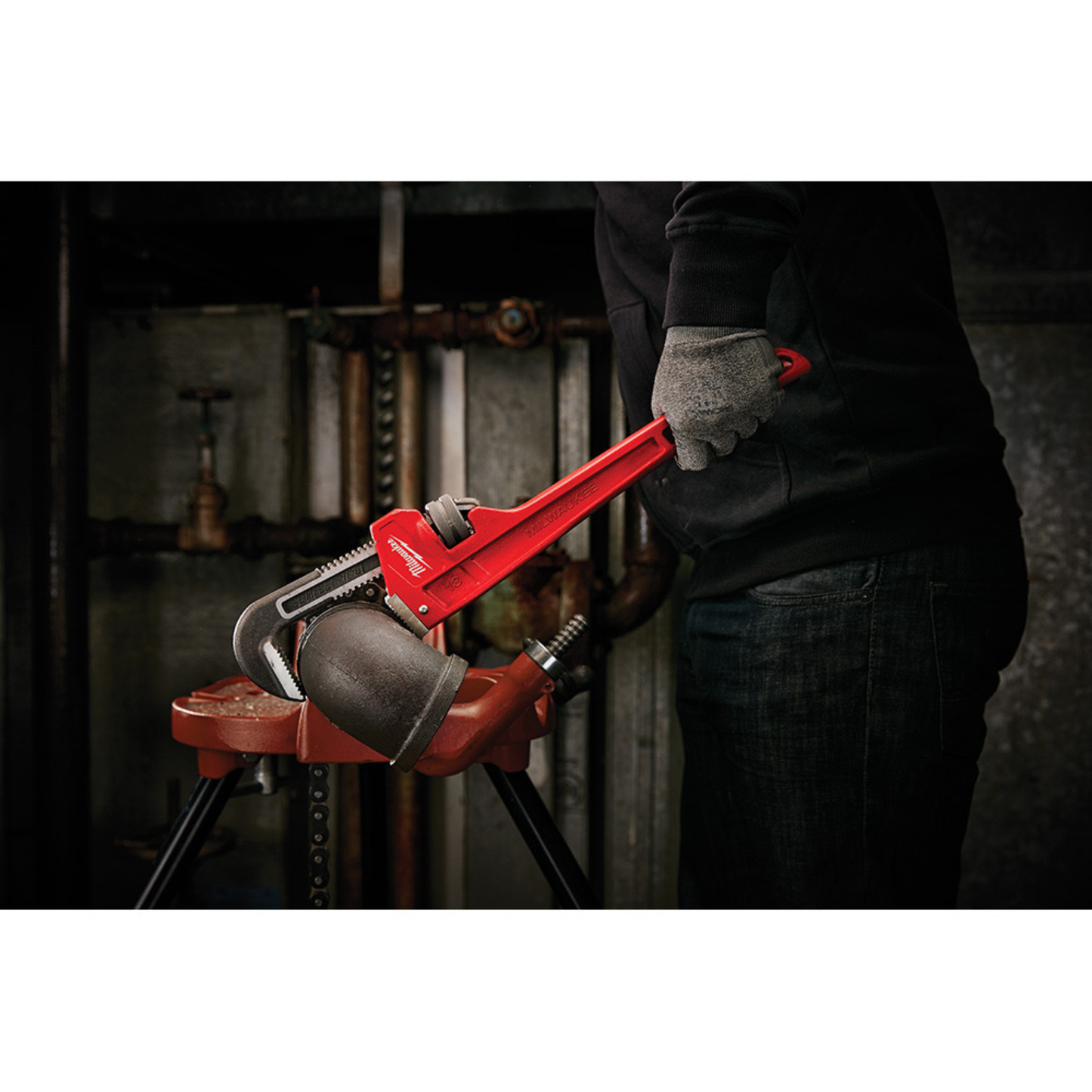 Milwaukee 48-22-7118 18in Steel Pipe Wrench