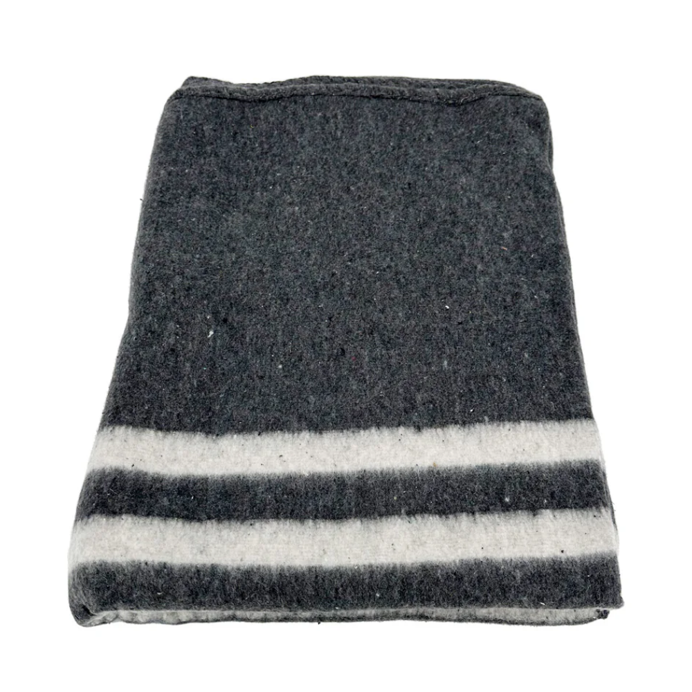 LEO Blanket-Camper Style 60" x 84" (152cm x 213cm)