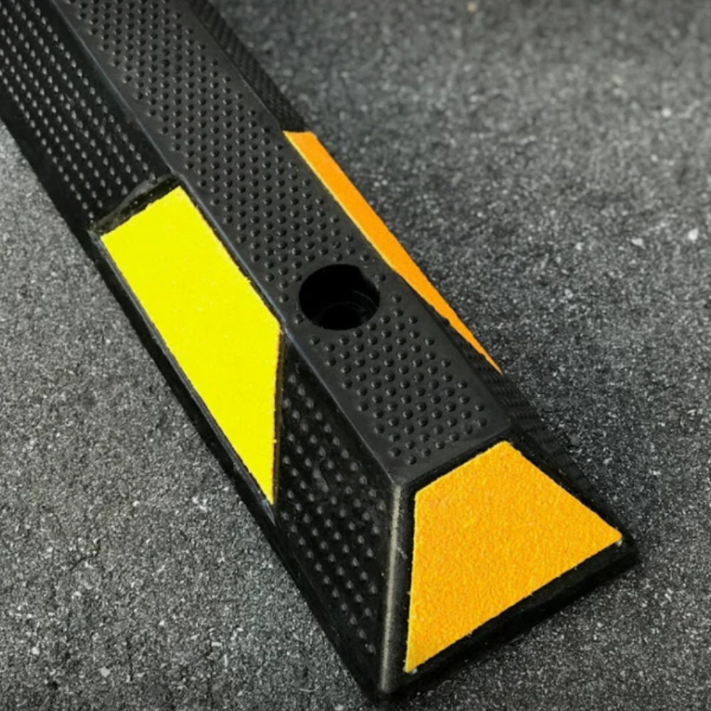 LEO Rubber Parking Curb/Stop