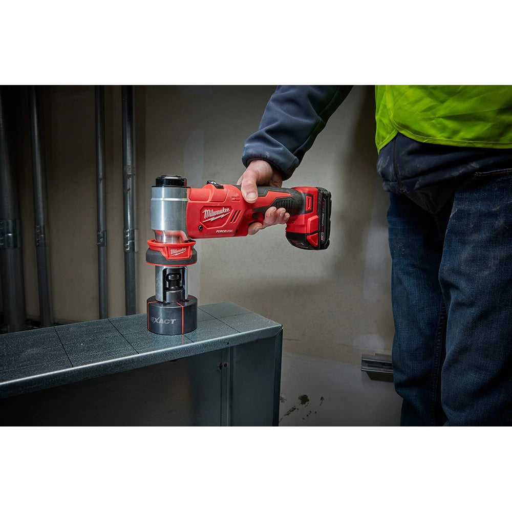 Milwaukee 2677-23 Tool M18 18-Volt Li-Ion 1/2 -inch - 4 -inch FORCE LOGIC 6 Ton Cordless Knockout Kit 2.0Ah Battery