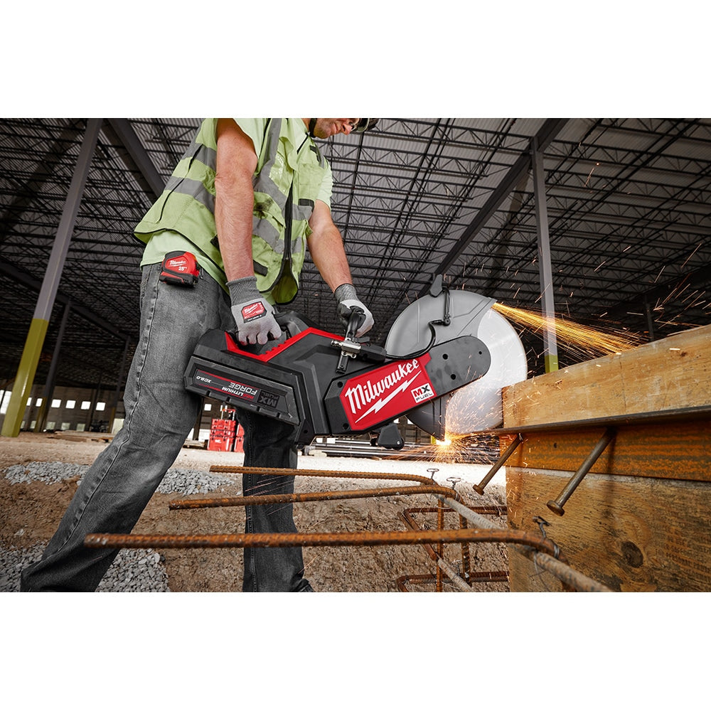 Milwaukee MXF315-2XC Tool MX FUEL Lithium-Ion 14 inch Cordless Cut-Off Saw with RAPIDSTOP Brake Kit 2/ (2) Batteries