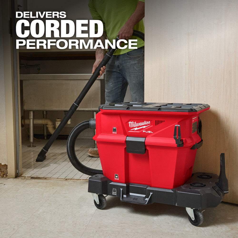 Milwaukee 0915-20 M18 FUEL NEXUS Cordless Brushless 6 Gal Wet/Dry Vacuum with PACKOUT (Tool Only)