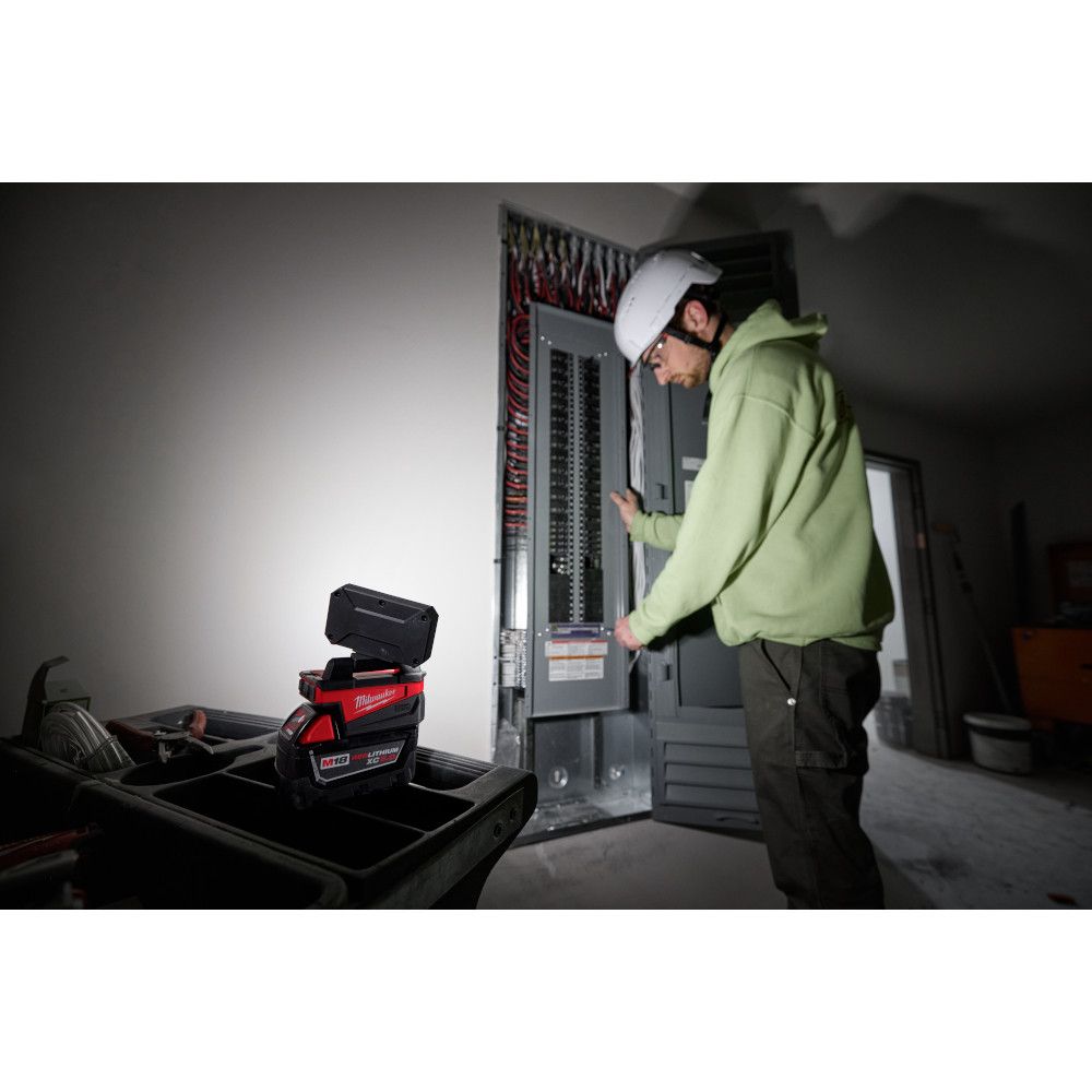 Milwaukee 2359-20 M18 ROVER Compact Folding Flood Light with USB Charging