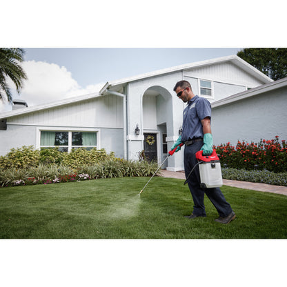 Milwaukee 2528-21G2 M12 Cordless 2 Gallon Handheld Sprayer Kit