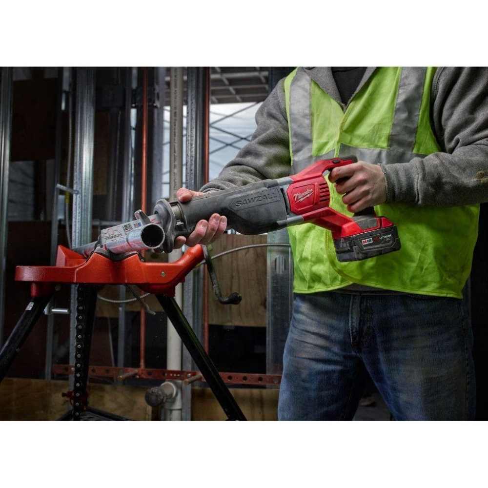 Milwaukee 2621-20 M18 18V Lithium-Ion Cordless SAWZALL Reciprocating Saw (Tool-Only)
