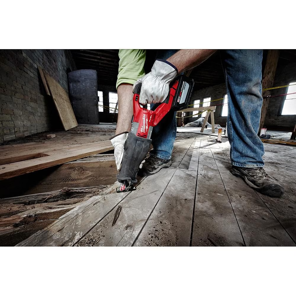 Milwaukee 2722-20 M18 FUEL 18V Lithium-Ion Brushless Cordless SUPER SAWZALL Orbital Reciprocating Saw (Tool Only)