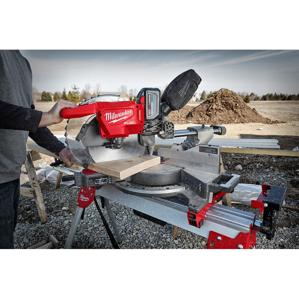 Milwaukee 2739-21HD M18 FUEL Cordless Brushless 12in Dual Bevel Sliding Compound Mitre Saw with ONE-KEY Kit