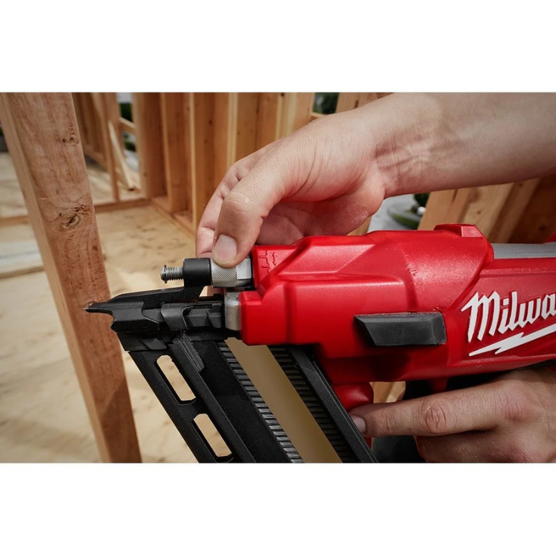 Milwaukee 2745-20 M18 FUEL 18V Lithium-Ion 3-1/2 -inch 30-Degree Brushless Cordless Framing Nailer (Tool Only)