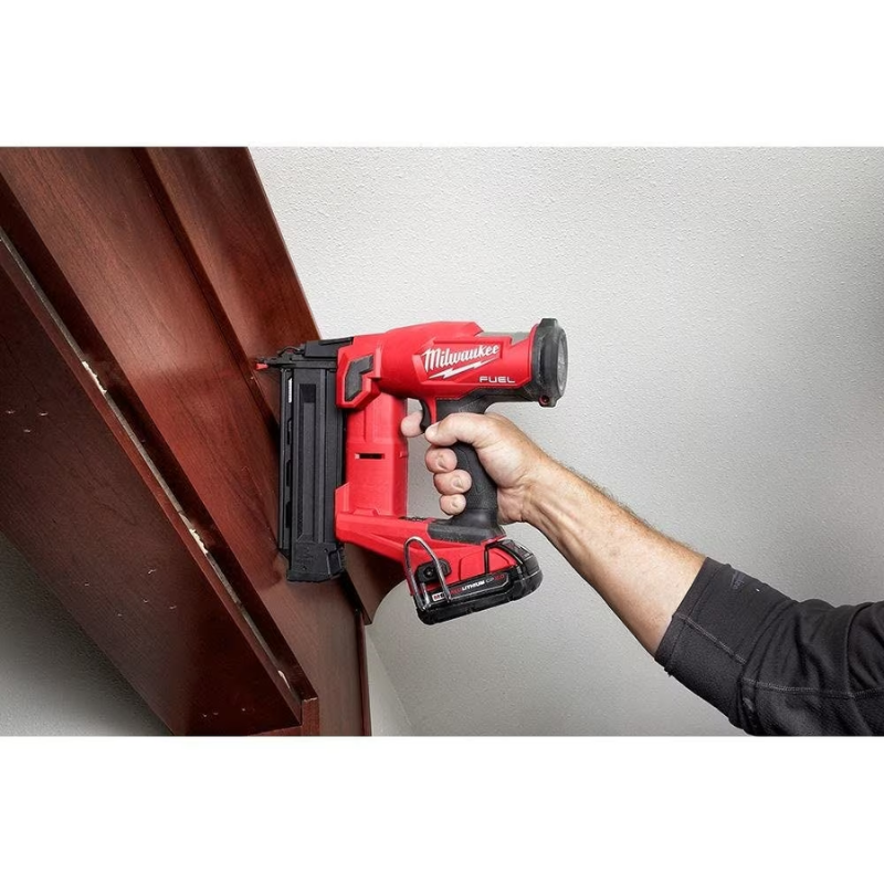 Milwaukee 2746-20 M18 FUEL 18V Lithium-Ion Brushless Cordless Gen II 18-Gauge Brad Nailer (Tool Only)