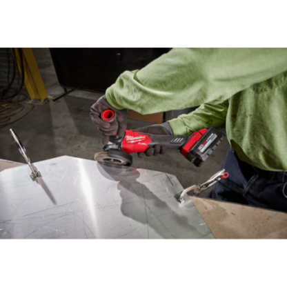 Milwaukee 2889-20 M18 FUEL 18-Volt Brushless 4-1/2 inch/5 inch Grinder with Variable Speed Slide Switch (Tool-Only)