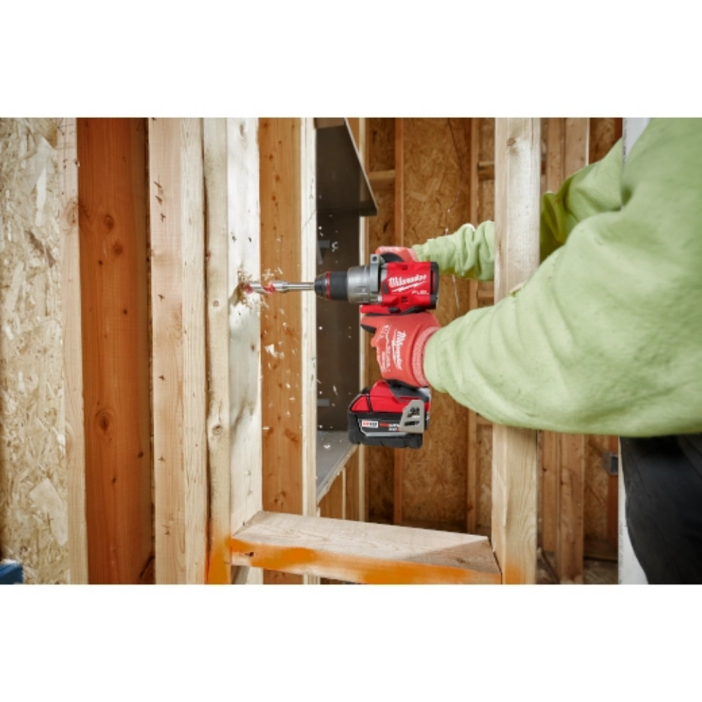 Milwaukee 2903-22 M18 FUEL 18-Volt Li-Ion Brushless Next Generation 1/2 inch Drill/Driver Kit with(2) 5.0Ah Batteries