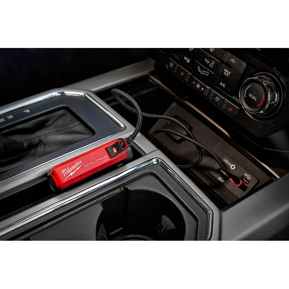 Milwaukee 48-59-2013 REDLITHIUM USB Charger and Portable Power Source Kit