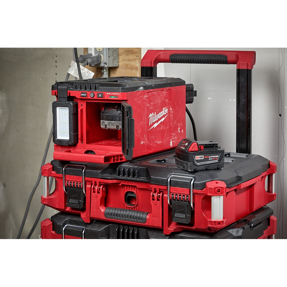 Milwaukee 48-22-8424 PACKOUT 22-inch Medium Tool Box Fits Modular Storage System