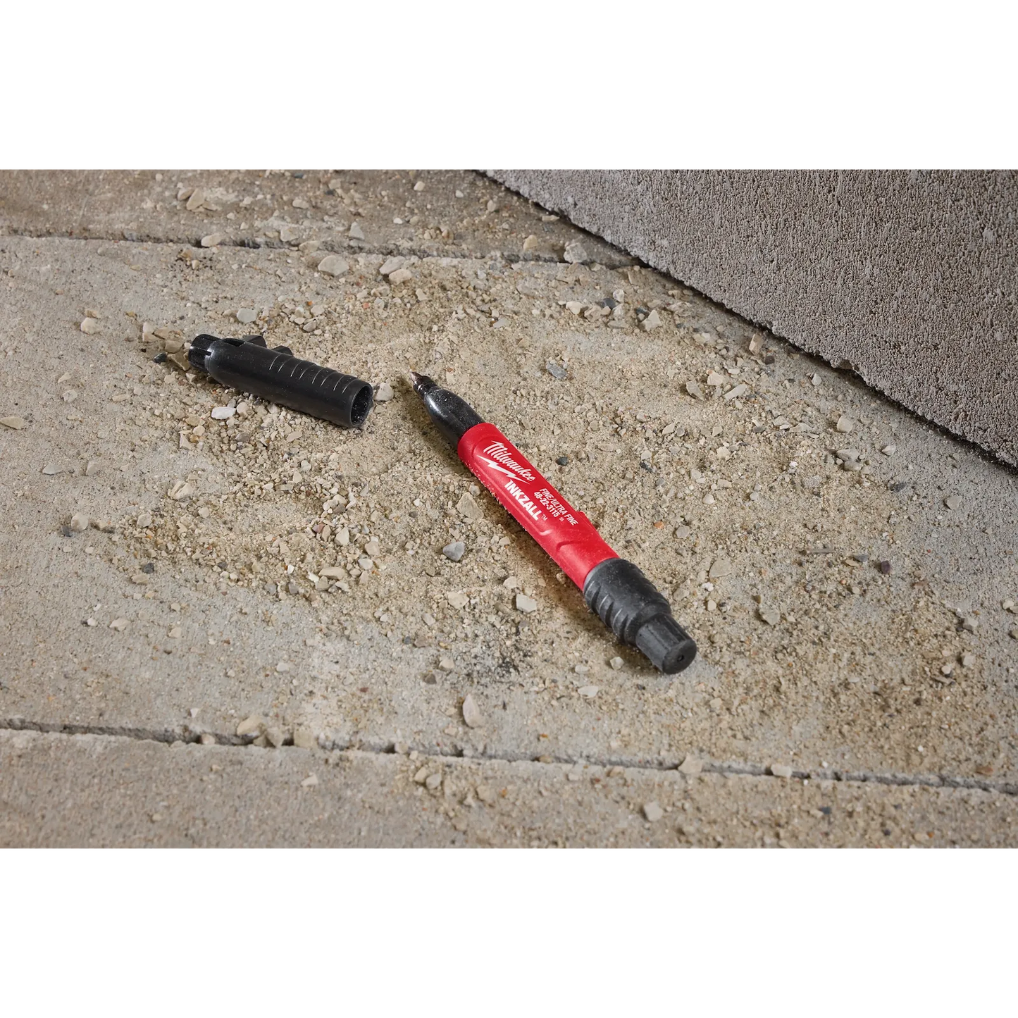 Milwaukee INKZALL™ 48-22-3115 Double Sided Black Jobsite Marker – Ultra Fine & Fine Point