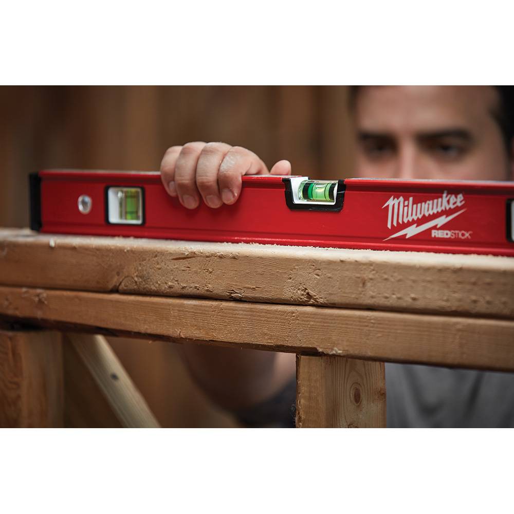 Milwaukee CM24 24in REDSTICK Compact Box Level
