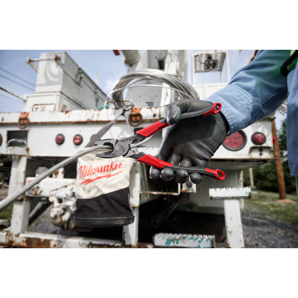 Milwaukee MT550T 9in Lineman's Comfort Grip Pliers with Thread Cleaner