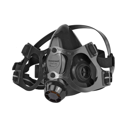 LEO 7700 Series half mask respirator with durable silicone facepiece for industrial respiratory protection and comfort.