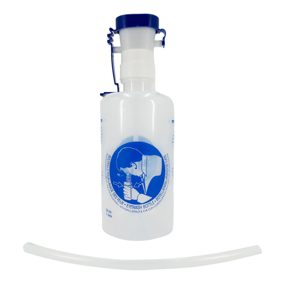 The empty LEO L-12267 1-liter eye wash bottle featuring a flexible translucent plastic body and an integrated form-fitting green eye cup.
