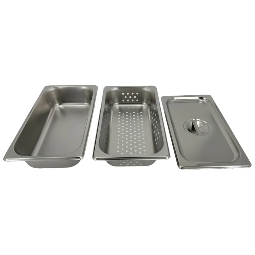 Close-up view of the smooth, flanged edge and seamless corner design of the LEO stainless steel surgical tray.
