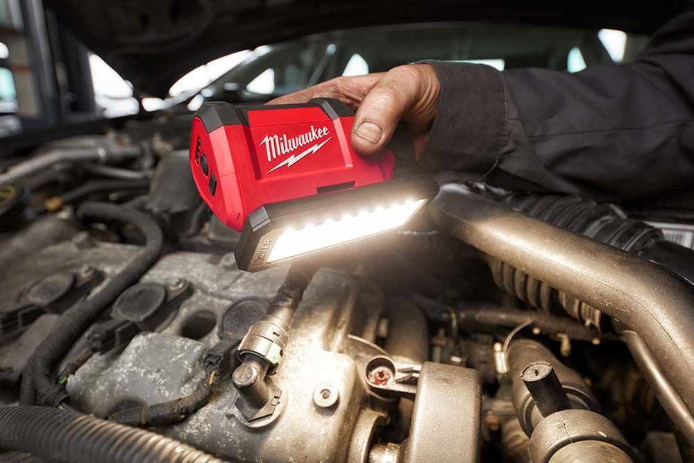 Milwaukee 2367-20 M12 12-Volt Lithium-Ion Cordless ROVER Service and Repair Flood Light with USB Charging - Tool Only