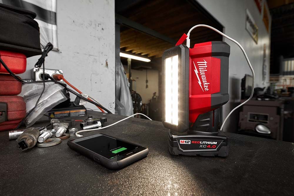 Milwaukee 2367-20 M12 12-Volt Lithium-Ion Cordless ROVER Service and Repair Flood Light with USB Charging - Tool Only