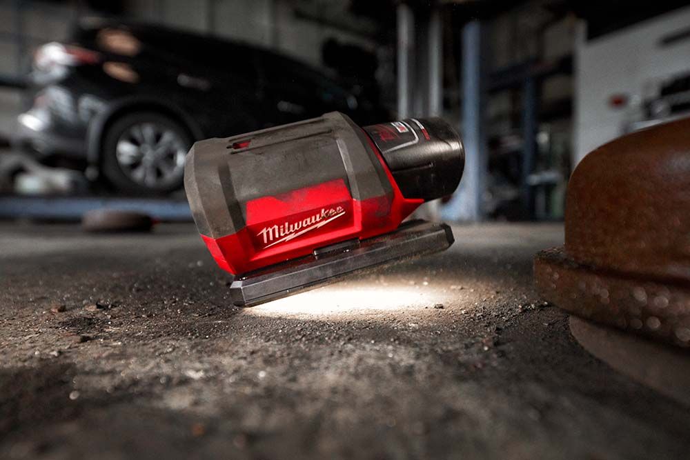 Milwaukee 2367-20 M12 12-Volt Lithium-Ion Cordless ROVER Service and Repair Flood Light with USB Charging - Tool Only