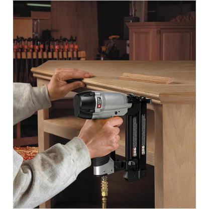 PORTER-CABLE BN200C Pneumatic 18-Guage 2 in Brad Nailer Kit