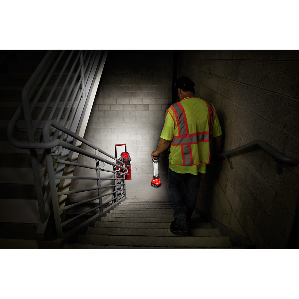 Milwaukee 2363-20 Tool M18 18-Volt Lithium-Ion Cordless 700-Lumen LED Lantern/Flood Light (Tool Only)