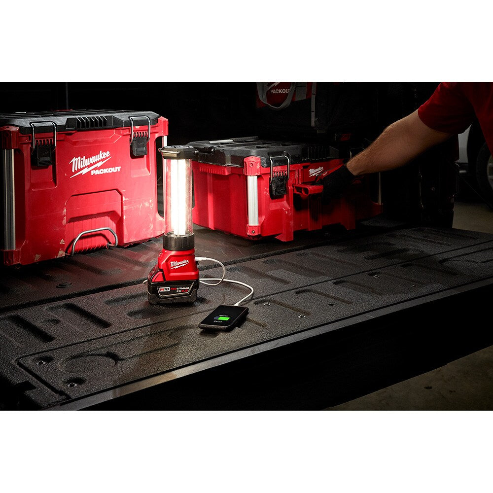 Milwaukee 2363-20 Tool M18 18-Volt Lithium-Ion Cordless 700-Lumen LED Lantern/Flood Light (Tool Only)