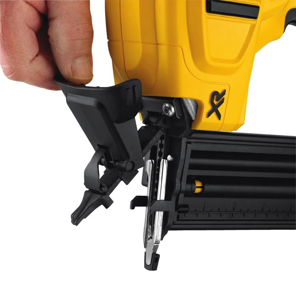 DEWALT DCN680D1 20V MAX Lithium-Ion 18-Gauge Cordless Brad Nailer Kit with 2Ah Battery, Charger and Bag