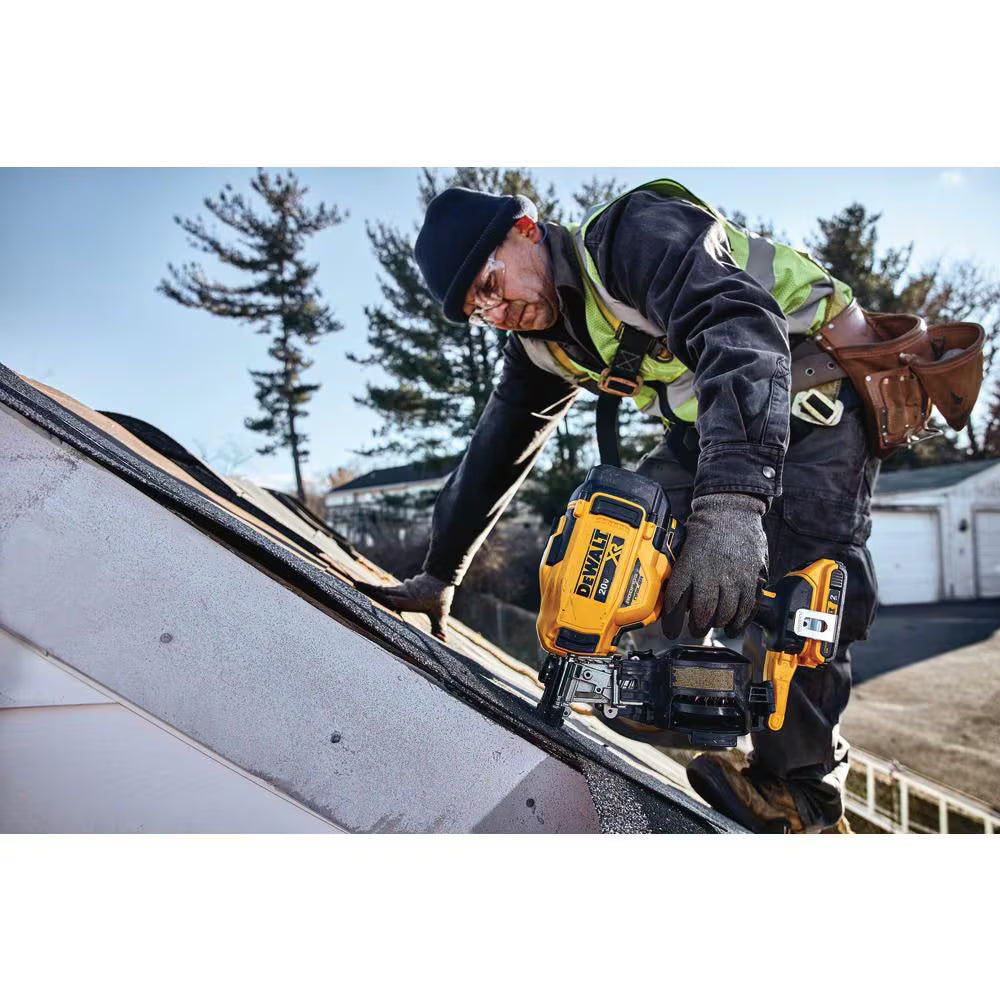 DEWALT DCN45RNB 20V MAX XR Lithium-Ion Cordless Brushless 15-Degree Roofing Nailer (Tool-Only)