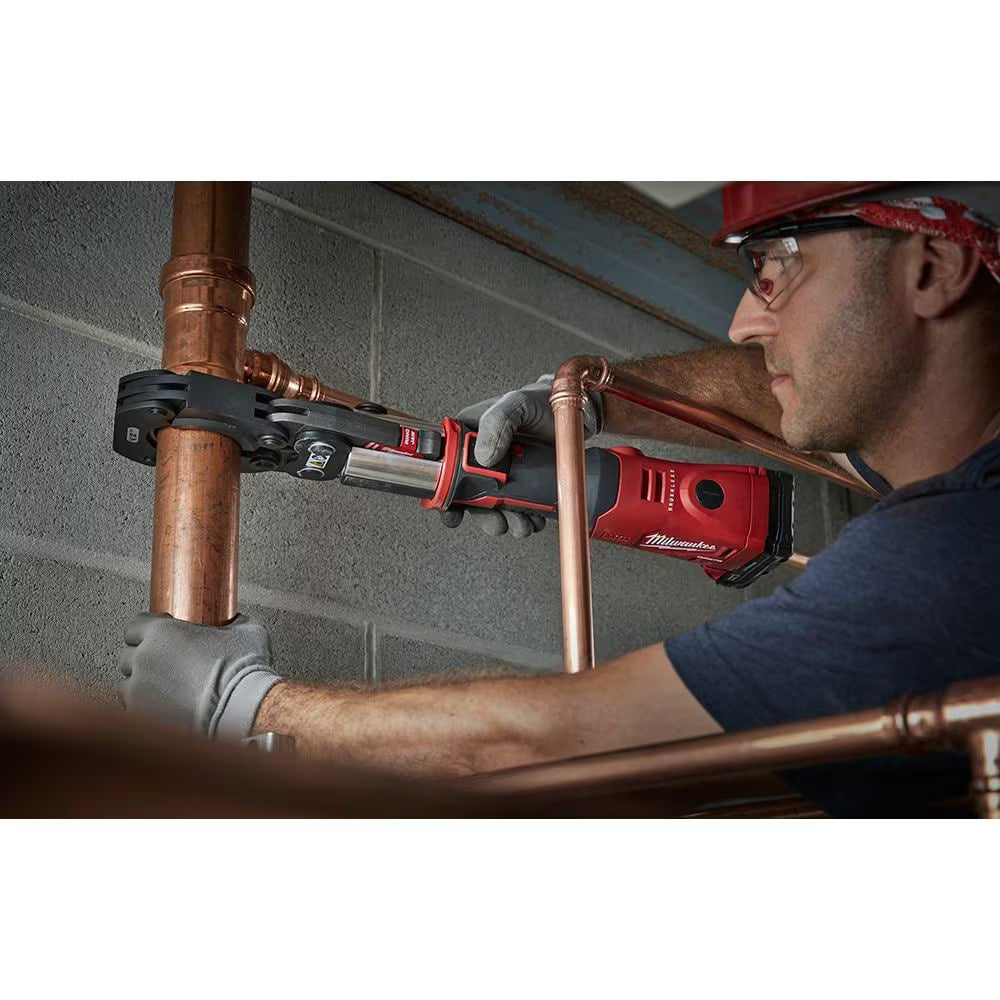 Milwaukee M18 FORCE LOGIC Long Throw Press Tool Kit – 18V, 2 × 3.0Ah Batteries