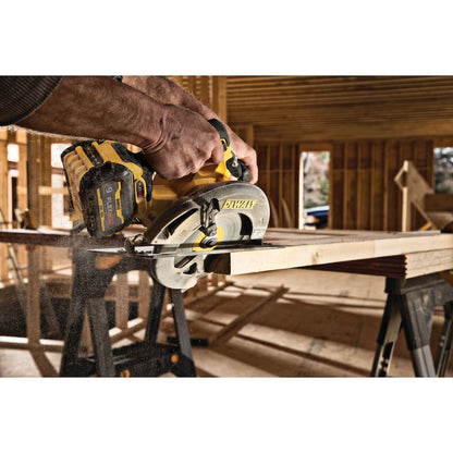 DEWALT DCS578X2 FLEXVOLT 60V MAX Lithium-Ion Brushless 7-1/4" Cordless Circular Saw Kit with (2) 9ah Batteries