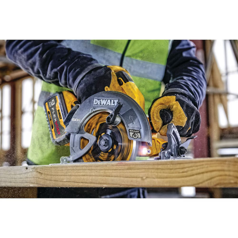 DEWALT DCS578X2 FLEXVOLT 60V MAX Lithium-Ion Brushless 7-1/4" Cordless Circular Saw Kit with (2) 9ah Batteries