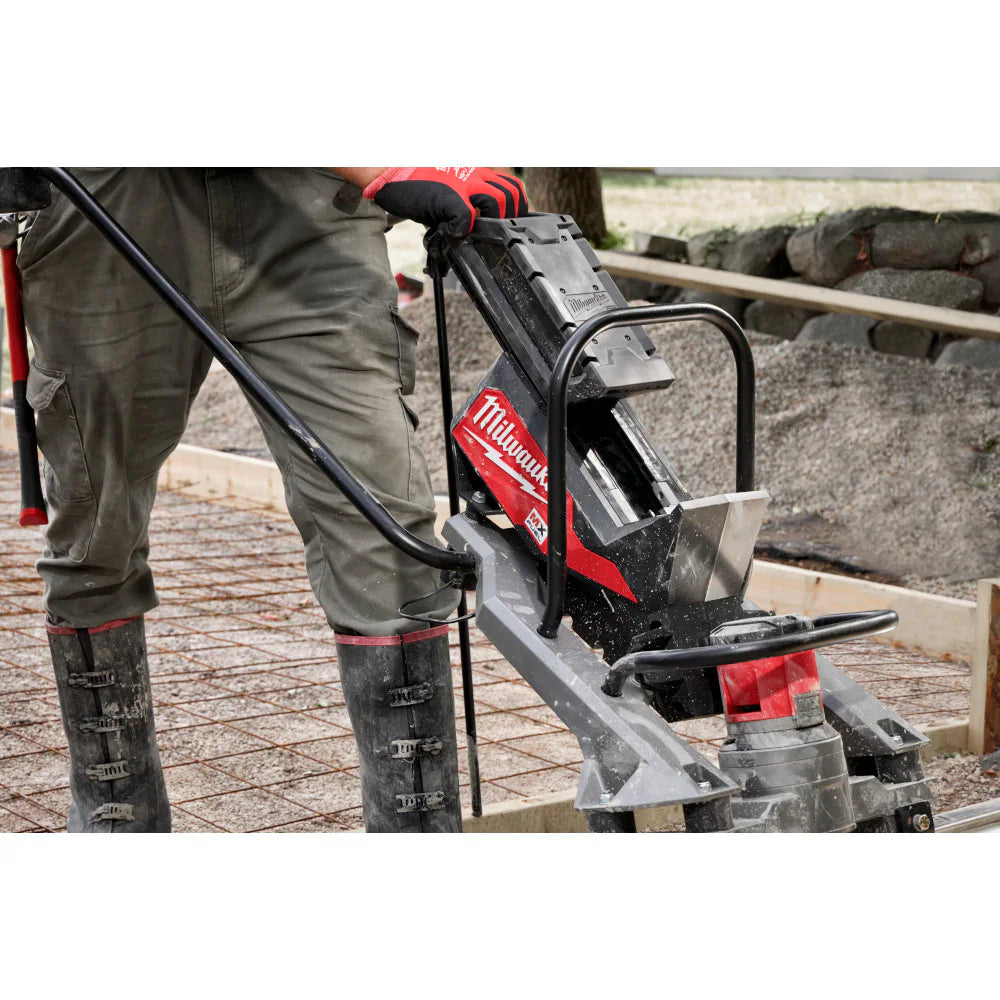 Milwaukee MXF381-2CP Tool MX FUEL Vibratory Screed Kit