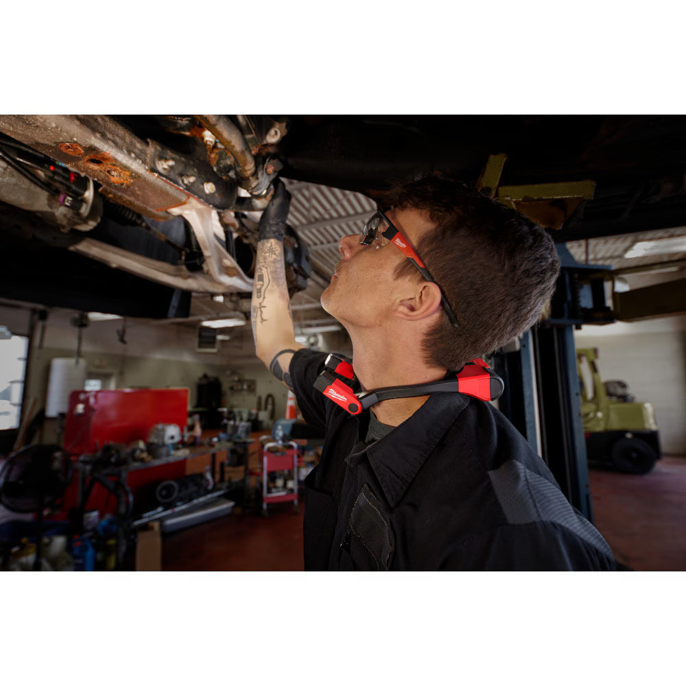 Milwaukee 2117-21 Tool 400 Lumens LED REDLITHIUM Rechargeable Neck Light